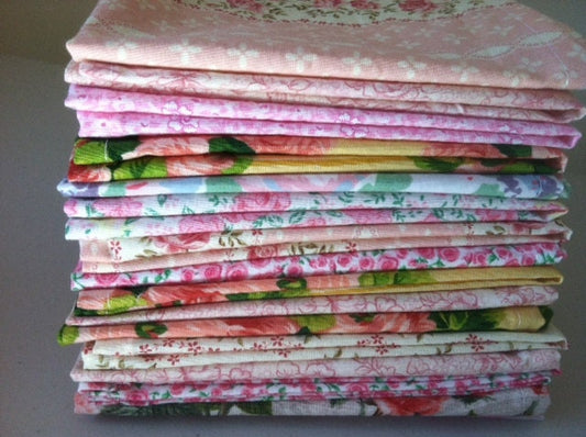 Beautiful Floral Cloth Napkins, Wedding, Events, Everyday Meals, Great Gift, 15 inch, Set of 6, by CHOW with ME