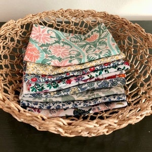 Bulk Cloth Napkins, Set of 10, Vintage Floral Inspired Cotton Fabrics, –  ChowwithMe